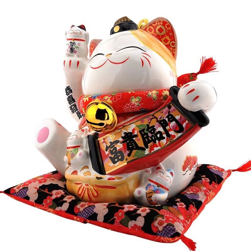 Mèo tam thể giơ tay phải