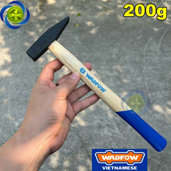 Búa cơ khí cán gỗ 200g Wadfow WMB1302