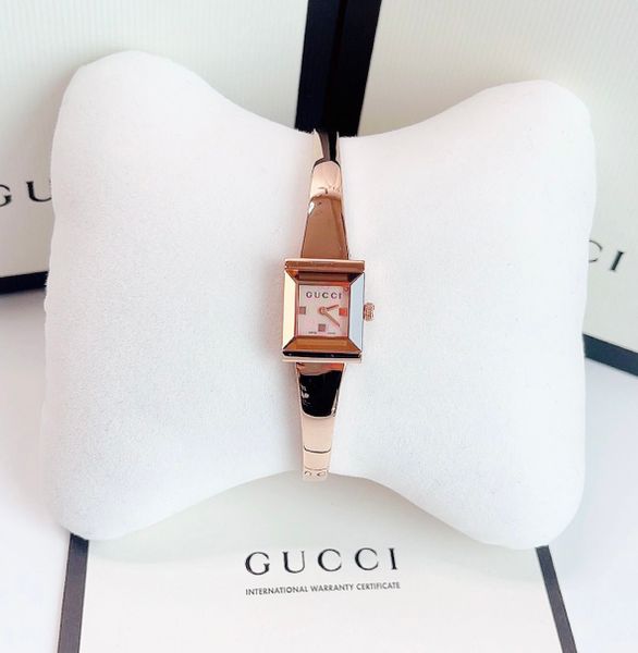 Đồng hồ nữ Gucci 82359