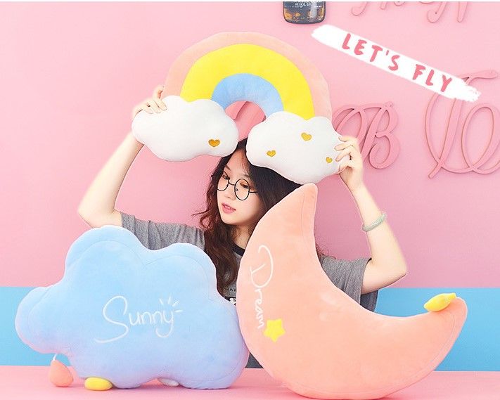Gối Gấu Bông Tựa Lưng Mây Cầu Vồng