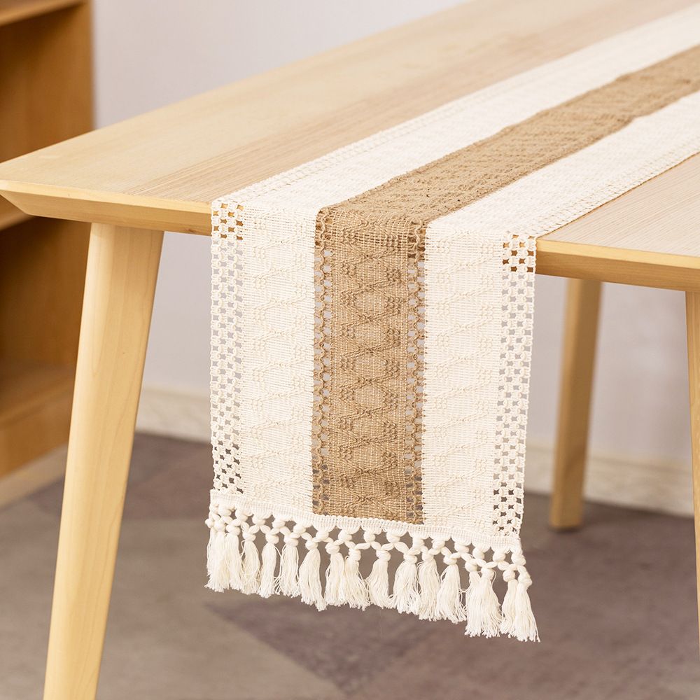 Khăn Trải Bàn Table Runner Tua Rua Đan Len Ma Rốc