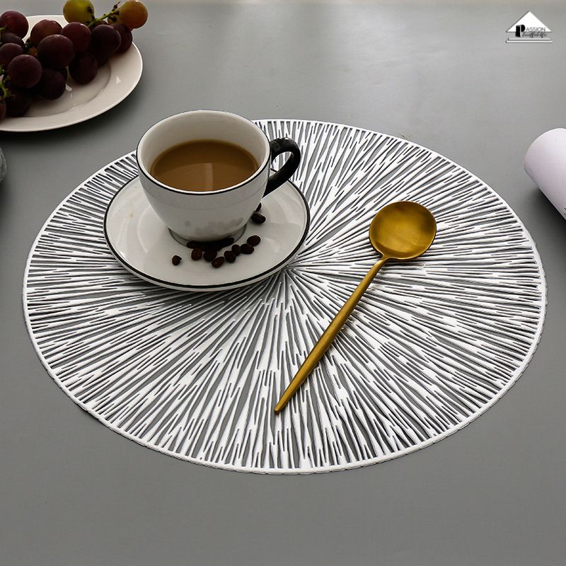 Tấm Lót Bàn Ăn Placemat In Cách Nhiệt Bronzing Sang Trọng