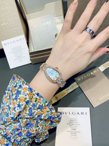 Đồng hồ nữ Bvlgari* dây kim loại nạm đá mặt hình đầu rắn đẹp sang SIÊU CẤP