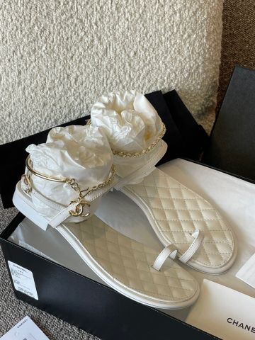 Sandal nữ chanel* sỏ ngón SIÊU CẤP kiềng chân xích vàng có thể tháo rời