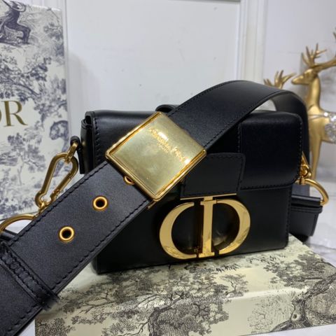 Túi hộp nữ Dior* size mini 17,5cm khoá vàng đẹp sang SIÊU CẤP