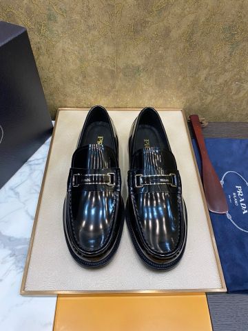 Giày nam Loafer PRADA* da bóng và da lỳ đẹp VIP 1:1