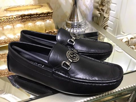 giày gucci da lỳ đẹp