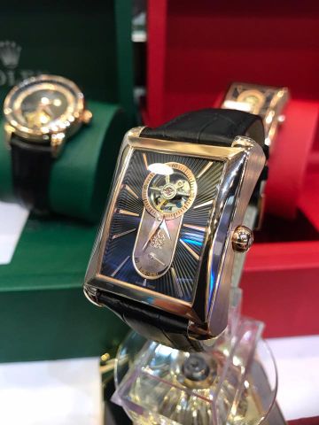 đồng hồ patek philippe đang sale còn 2800k Call 0987917222 Tuyển ctv bán hàng