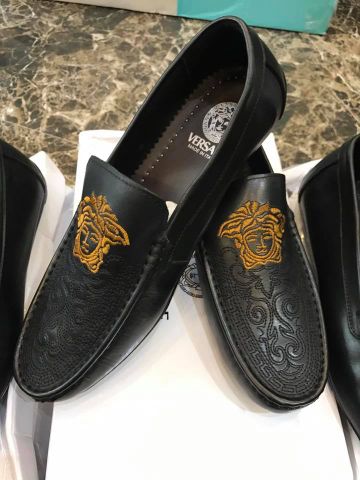 Giày versace thêu logo đẹp