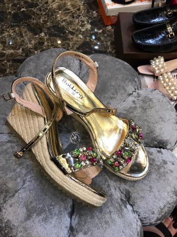 sandal đế xuồng đá màu bạc và vàng kim sang đẹp