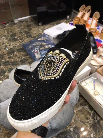 slip on đính đá versace