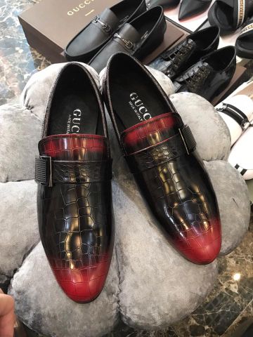 Hàng về giày gucci màu độc đẹp