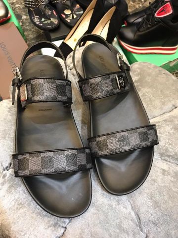 sandal lv super fake đẹp giá 1tr Call 0987917222