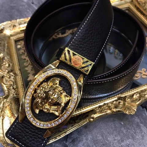 Belt versace nam hàng về cực đẹp và rất tinh xảo, dây da mềm sụn