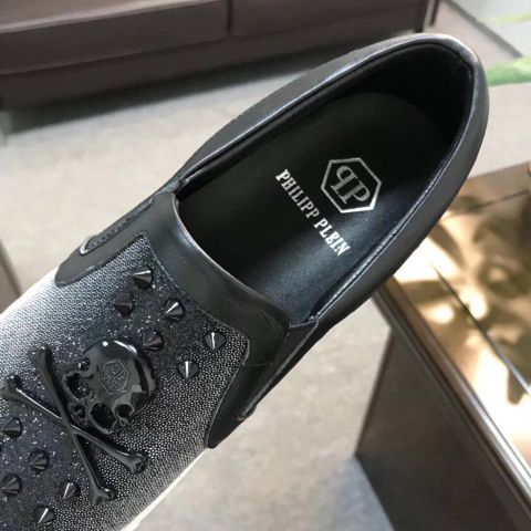 Giày slip on philipp plein tán đinh đẹp độc 