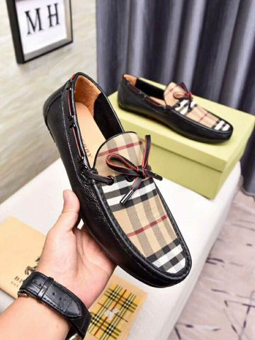 Giày lười burberry đẹp