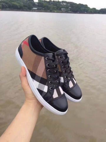 Giày thể thao burberry nữ đẹp