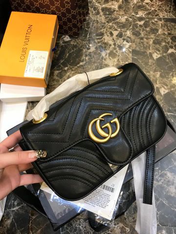 Túi gucci nữ size 22cm