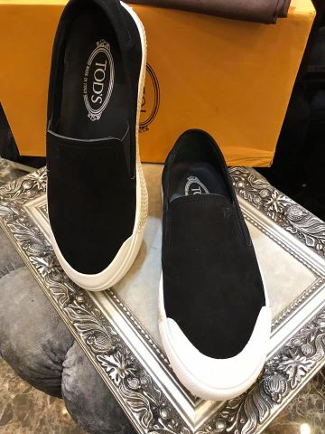 Giày slip on tods da lộn