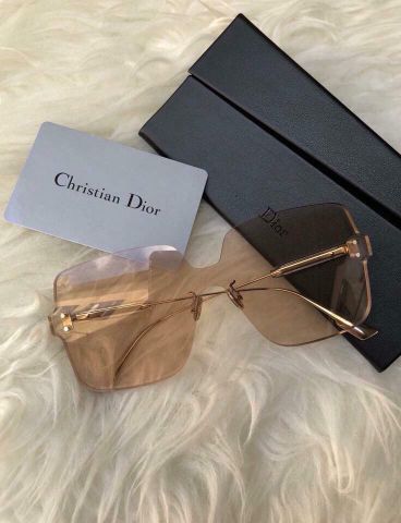 Kính dior mắt vuông siêu cấp mới 3 màu