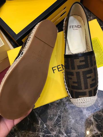 Giày slip on nữ fendy đẹp supet