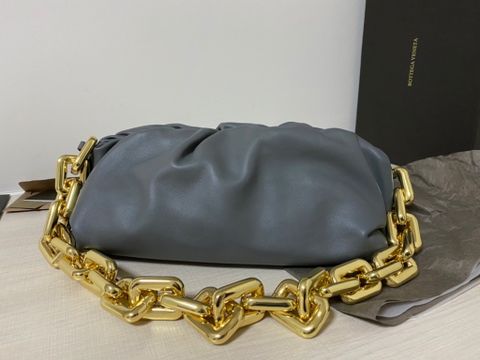 Túi xách nữ BOTTEGA* VENETA* xích vàng to bản da cừu siêu mềm đẹp size 31cm SIÊU CẤP