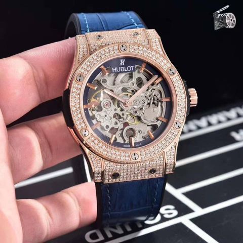 Đồng hồ nam HUBLOT case 45mm lộ cơ viền đá đẹp