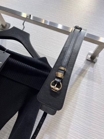 Đầm len YSL* đuôi cá rớt vai kèm belt to bản đẹp sang