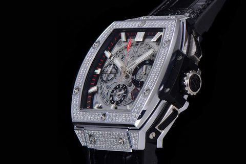 Đồng hồ nam Hublot* lộ cơ dây vân cá sấu mặt nạm kim đẹp độc