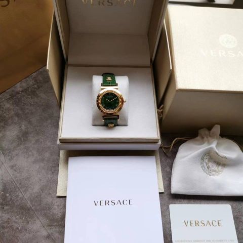 Đồng hồ nữ versace dây da đẹp độc