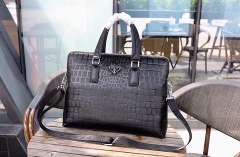 Túi nam PRADA vân cá sấu size lớn 39cm