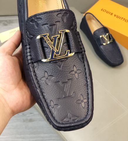 Giày lười LV* da bò dập Monogram