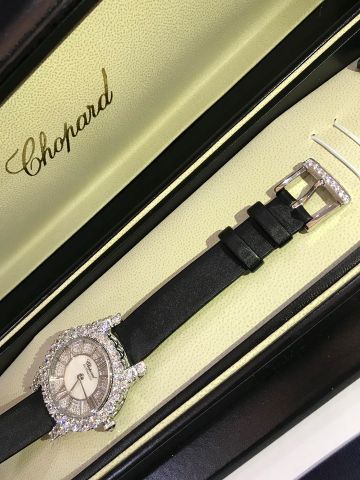 Đồng hồ nữ chopard VIP LIKE AUTH 1:1