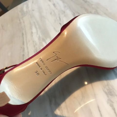 Sandal cao gót Giuseppe Zanotti quai đính hoa đá cao 7,5cm và 10cm