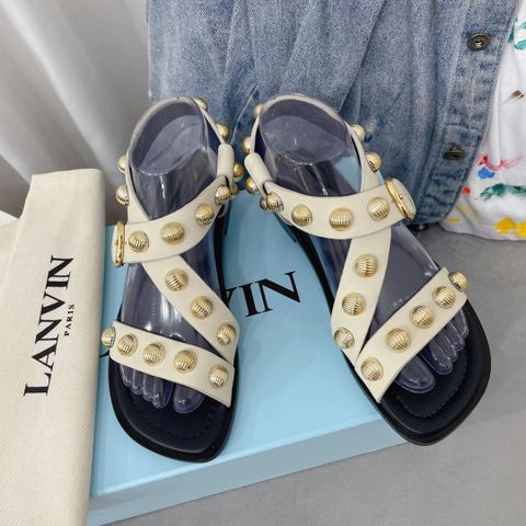 Sandal nữ lanvin* quai da bò tán đinh vàng to bản kiểu đẹp màu trắng và đen