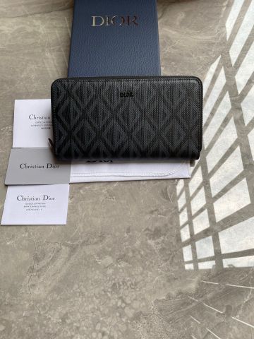 Ví nam nữ DIOR* dáng dài hoạ tiết kim cương