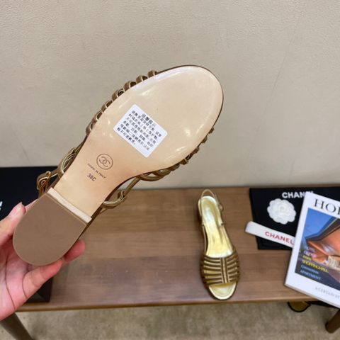 Sandal nữ chanel* SIÊU CẤP gót vuông 4,5cm quai da lộn lót da vàng đồng