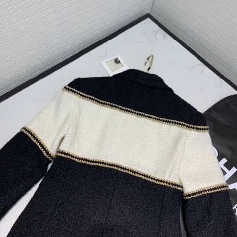 Áo vest nữ CHANEL* hai hàng khuy chất dạ tweed phối 2 màu đen trắng cực đẹp