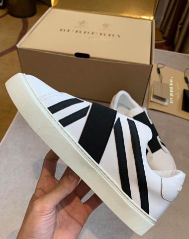 Giày slip on nữ BURBERRY đẹp cao cấp