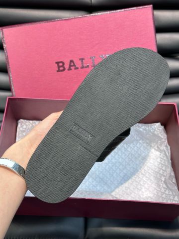 Sandal nam Bally* quai da bò dập chữ chìm đẹp SIÊU CẤP  Chất lượng hàng đầu