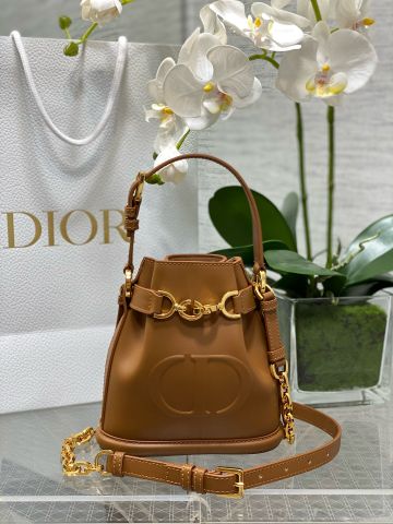 Túi xách nữ Dior* VIP 1:1 da lỳ khoá vàng đẹp sang mẫu mới 2 size 18cm và 24cm