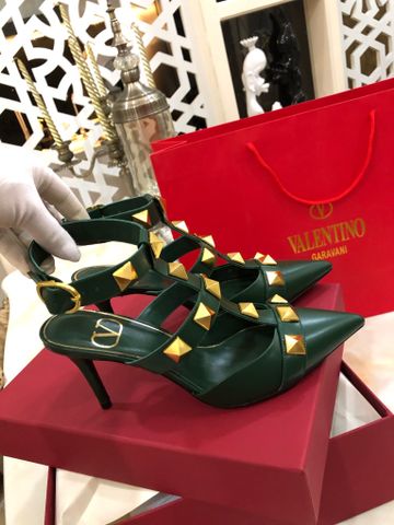 Giày cao gót VALENTINO* SIÊU CẤP da bò lỳ mềm tán đinh vàng dáng đẹp