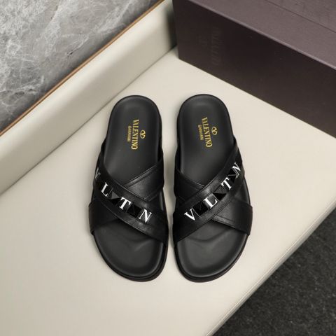 Sandal nam VALENTINO* da bò lỳ quai tán đinh đen đẹp cao cấp 1