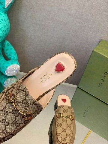 Sục GUCCI* nữ hoạ tiết logo nâu lót da bò SIÊU CẤP