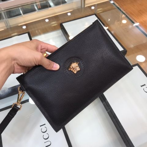 Clutch VERSACE nam nữ tại Logo vàng 28cm đẹp