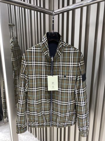 Áo khoác nam BURBERRY* mặc hai mặt kẻ xanh và mặt đen trơn SIÊU CẤP