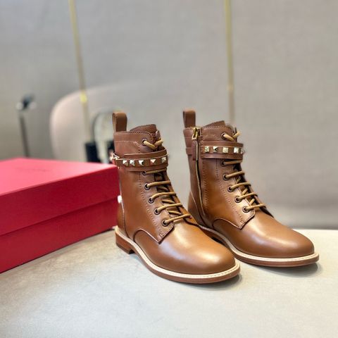 Boot VALENTINO* cổ lỡ dáng khoẻ đai tán đinh đẹp độc VIP 1:1