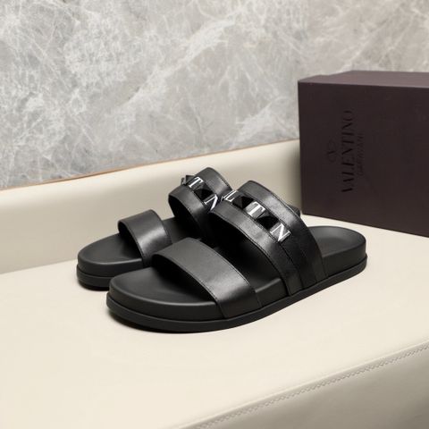 Sandal nam VALENTINO* da bò lỳ quai tán đinh đen đẹp cao cấp 1