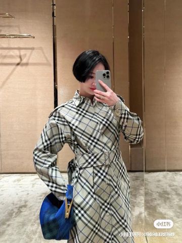 Váy kẻ Burberry* đai eo