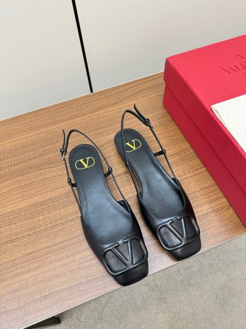 Giày bệt VALENTINO* da bóng và da lỳ VIP 1:1